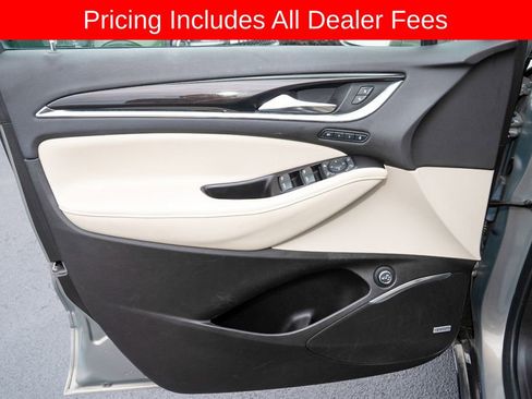 Used 2019 Buick Enclave Premium w/ Experience Buick Package FWD image 14