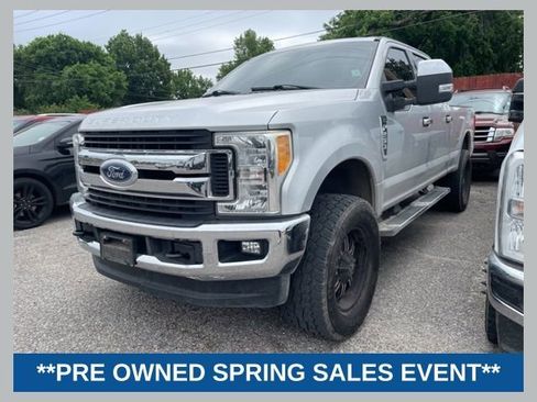 Used 2017 Ford F250 XLT w/ XLT Value Package AWD/4WD image 1