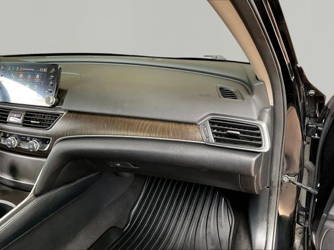 Used 2018 Honda Accord EX-L image 26