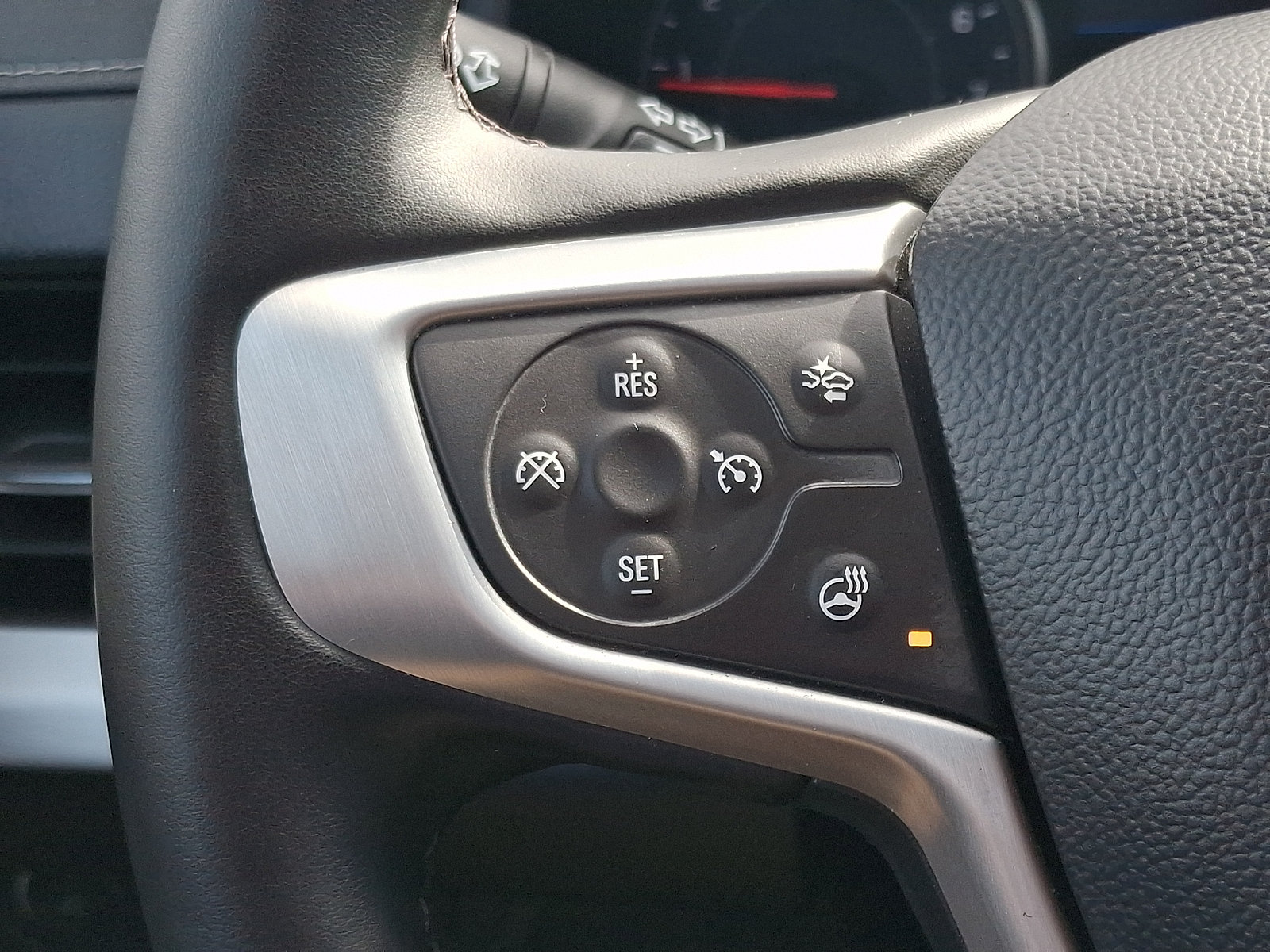 Used 2024 GMC Terrain SLT AWD/4WD image 21
