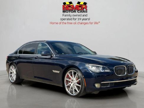 Used 2010 BMW 750Li image 7