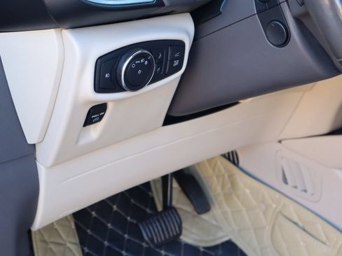 Used 2019 Lincoln Nautilus Reserve FWD image 25