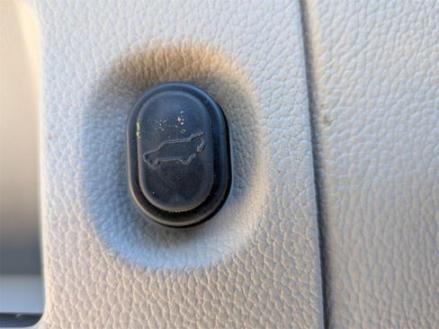 Used 2017 GMC Yukon Denali w/ Open Road Package image 35