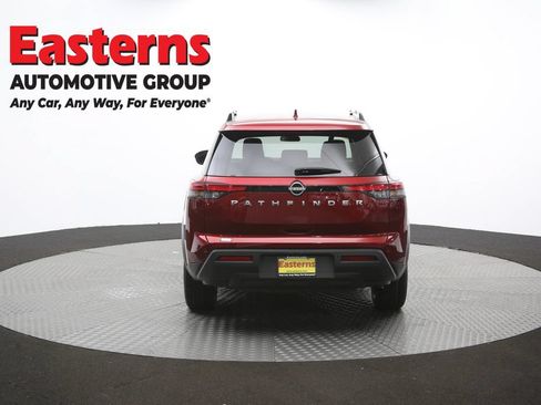 Used 2025 Nissan Pathfinder SV FWD image 36