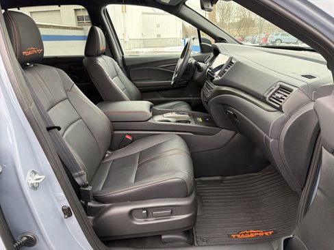 Certified 2024 Honda Passport TrailSport image 26