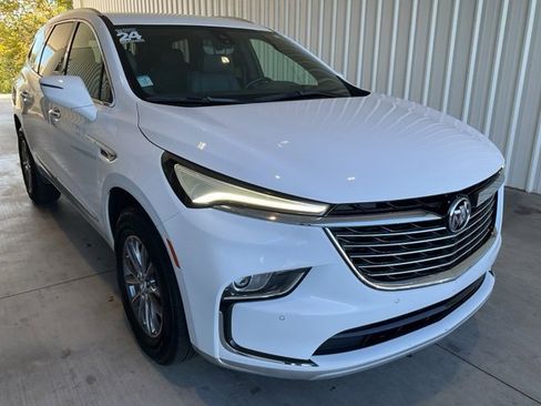 Used 2024 Buick Enclave Premium image 28