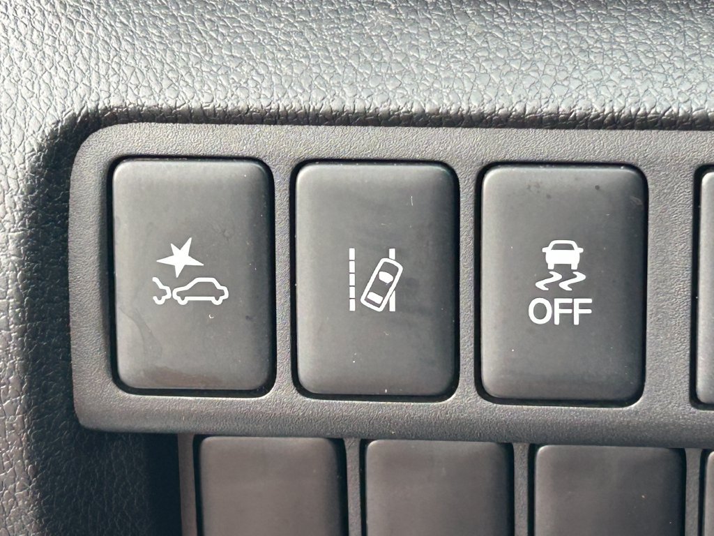 Used 2023 Mitsubishi Eclipse Cross AWD image 24