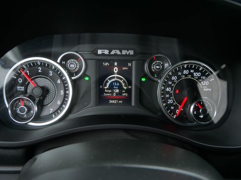 Certified 2021 RAM 3500 Big Horn w/ Level 1 Equipment Group image 38