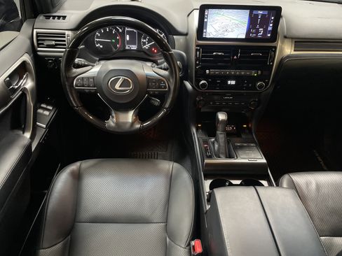 Used 2023 Lexus GX 460 Luxury w/ Sport Design Package AWD/4WD image 30