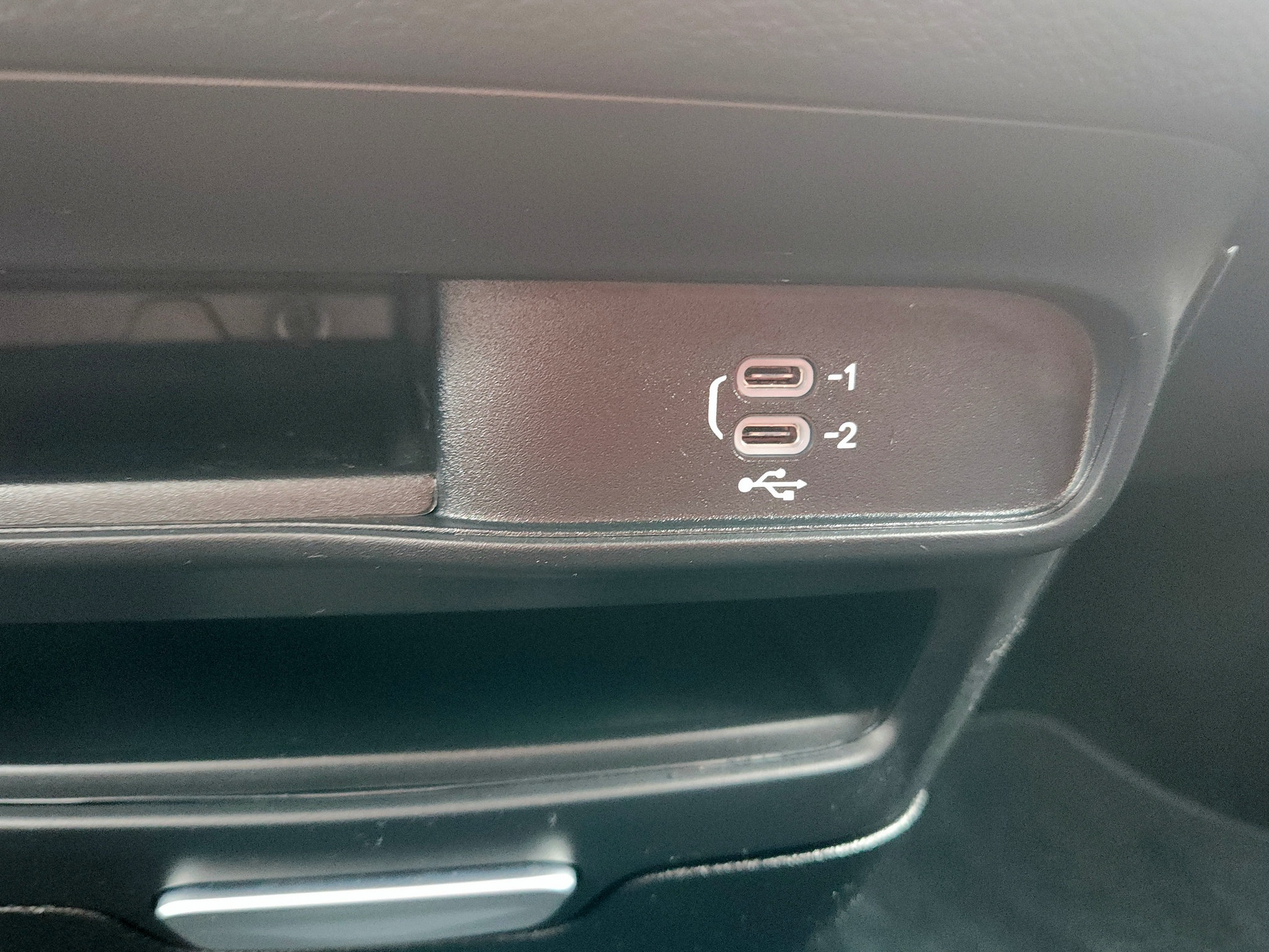 New 2027 Chrysler Pacifica Select FWD image 38