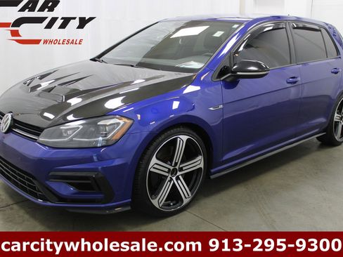 Used 2018 Volkswagen Golf R 4-Door image 1