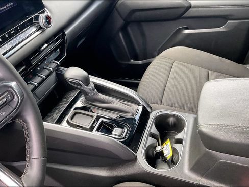 Used 2025 GMC Canyon Elevation RWD image 19