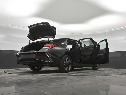 New 2026 Hyundai Elantra Limited FWD image 46