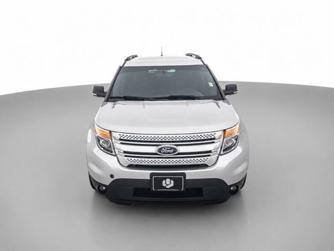 Used 2013 Ford Explorer XLT AWD/4WD image 2