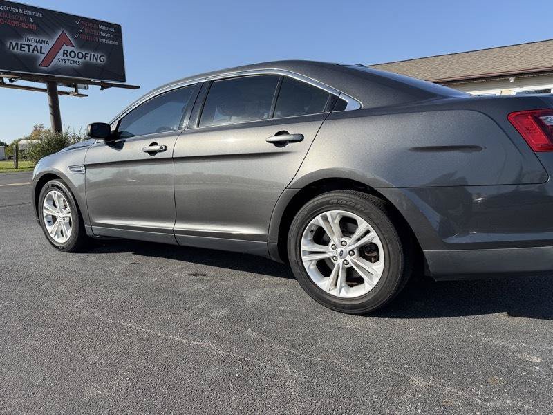 Used 2017 Ford Taurus SE FWD image 35