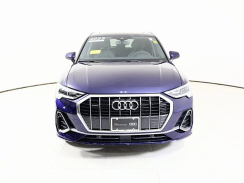 Certified 2025 Audi Q3 2.0T Premium w/ Convenience Package image 11