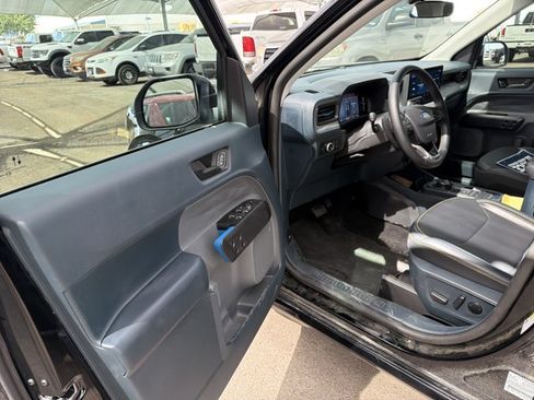 Used 2025 Ford Maverick Lobo AWD/4WD image 9