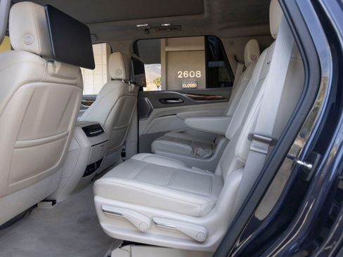 Used 2023 Cadillac Escalade Sport Platinum AWD/4WD image 20