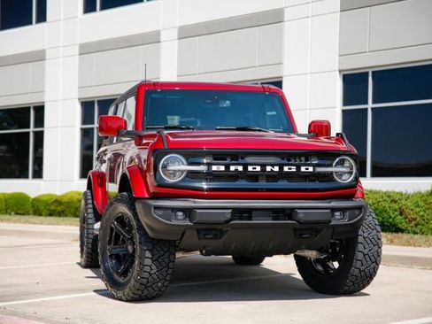 New 2026 Ford Bronco Outer Banks image 5