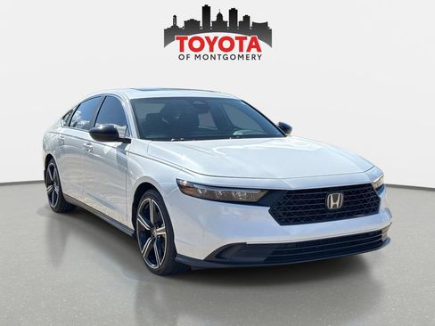 Used 2023 Honda Accord Sport image 1