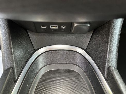 Used 2023 Chevrolet Malibu LT image 32