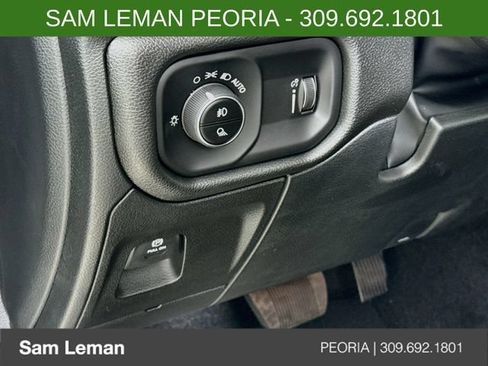 New 2026 RAM 1500 Express AWD/4WD image 10