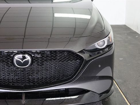 New 2026 MAZDA MAZDA3 Hatchback w/Premium Plus Pkg AWD/4WD image 8
