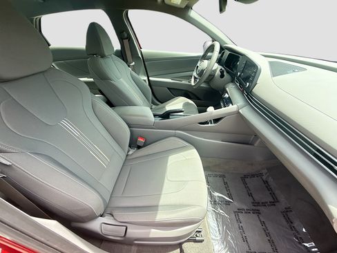 Certified 2026 Hyundai Elantra Sport FWD image 28