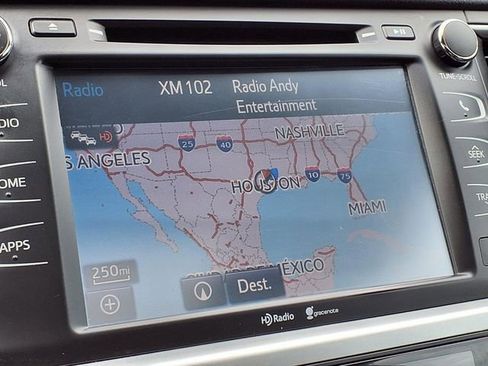 Used 2014 Toyota Highlander XLE FWD image 10