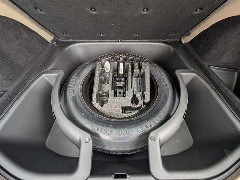 Used 2015 Jeep Grand Cherokee Limited image 40