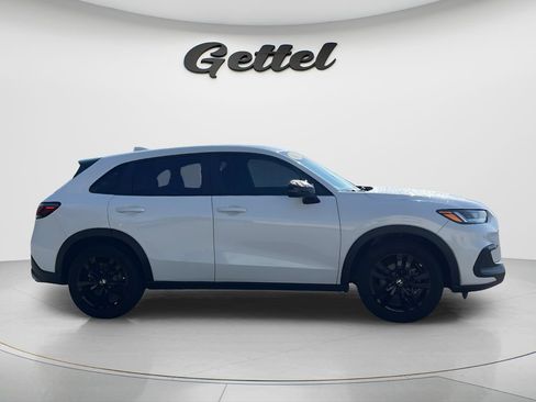 Used 2026 Honda HR-V Sport image 4