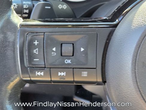 Used 2021 Nissan Rogue SL image 29