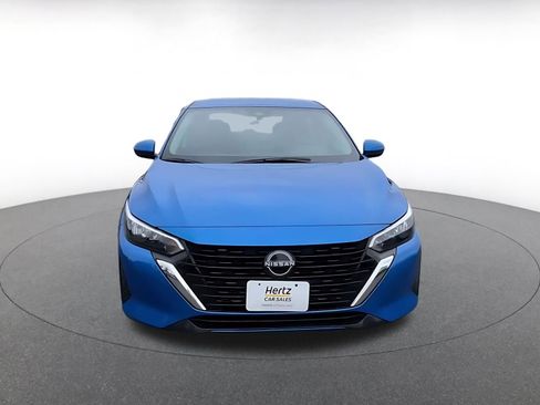 Used 2025 Nissan Sentra SV image 4