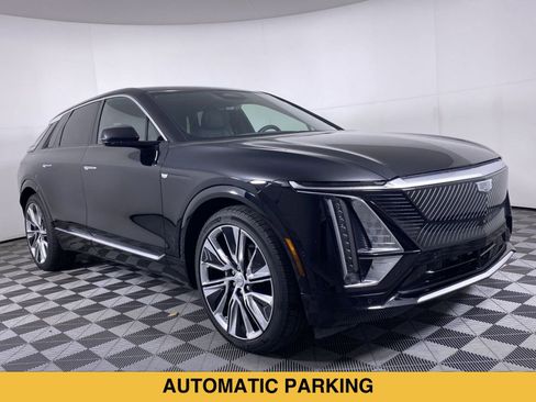Certified 2024 Cadillac Lyriq Sport w/ LPO, Floor Liner Package AWD/4WD image 21