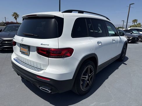 Used 2023 Mercedes-Benz GLB 250 4MATIC image 5