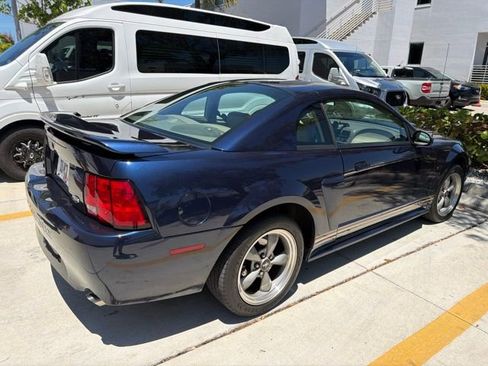 Used 2001 Ford Mustang GT RWD image 4