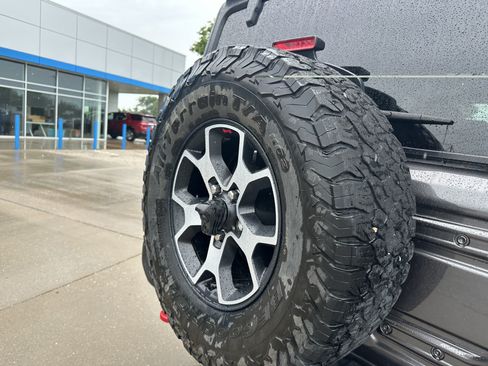 Used 2023 Jeep Wrangler Unlimited Rubicon w/ Cold Weather Group AWD/4WD image 44