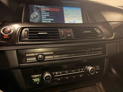 Used 2014 BMW 528i xDrive Sedan image 17