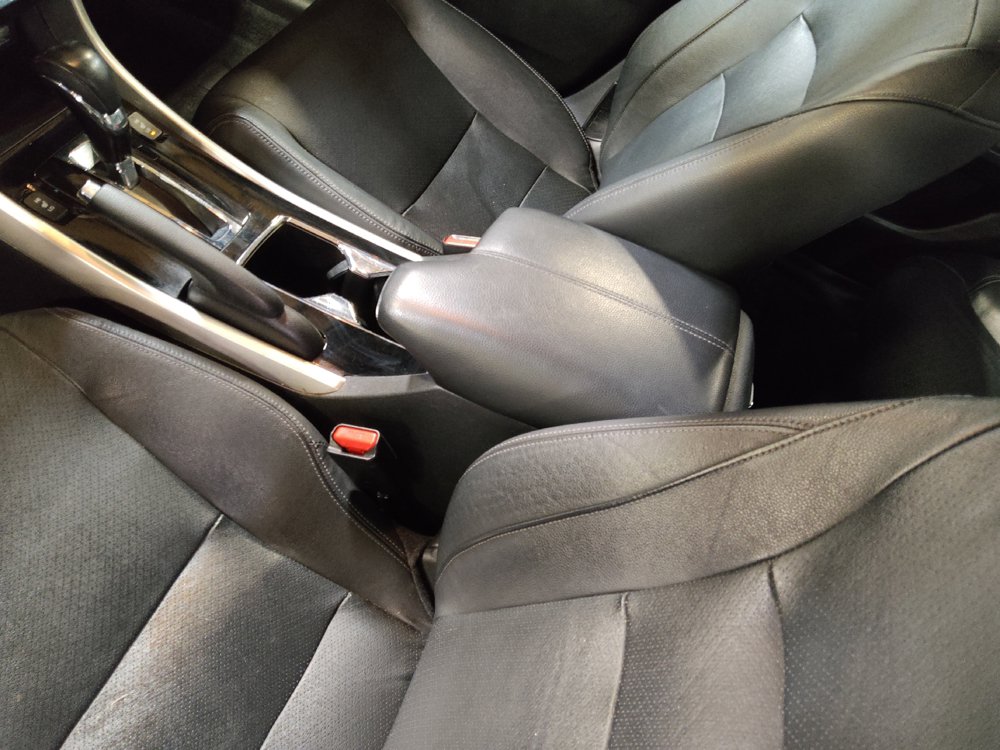 Used 2017 Honda Accord Touring image 26