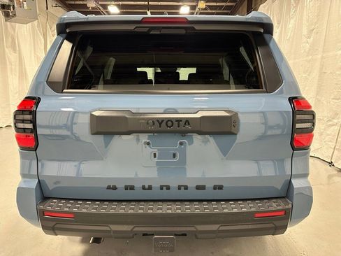 Used 2025 Toyota 4Runner SR5 image 6