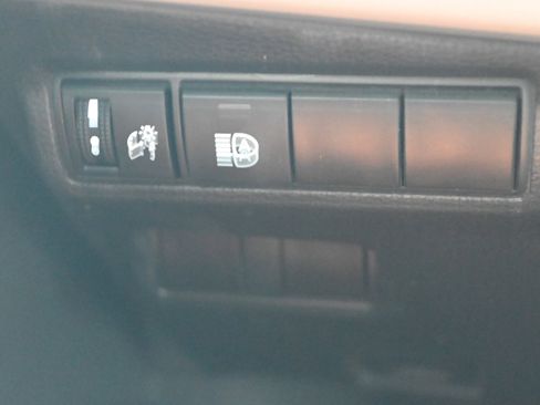 Used 2024 Toyota Corolla Cross L FWD image 32