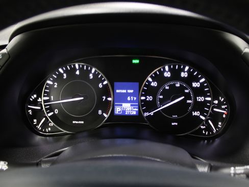 Used 2017 Nissan Armada Platinum image 13