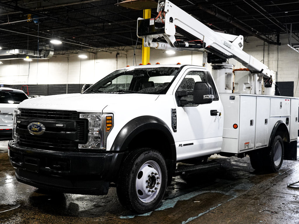 Used 2019 Ford F550 4x4 Regular Cab Super Duty image 3