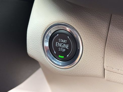 Used 2023 Buick Envision Avenir FWD image 27