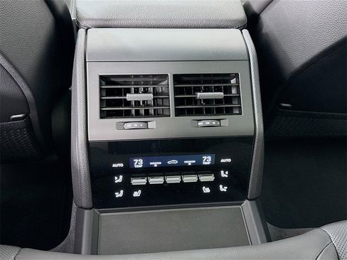 New 2025 Porsche Panamera image 27