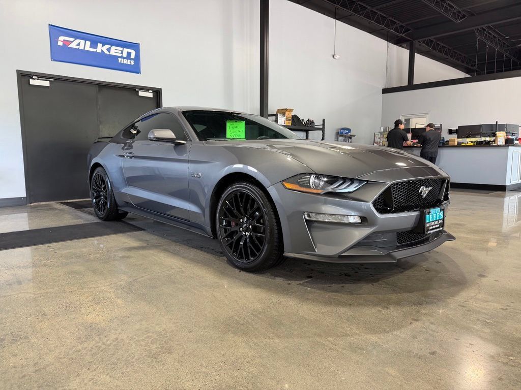 Used 2021 Ford Mustang GT Premium w/ GT Performance Package RWD image 3
