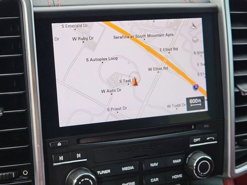 Used 2017 Porsche Cayenne Platinum Edition image 18