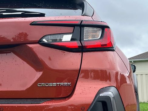 Used 2024 Subaru Crosstrek 2.5i Limited AWD/4WD image 12