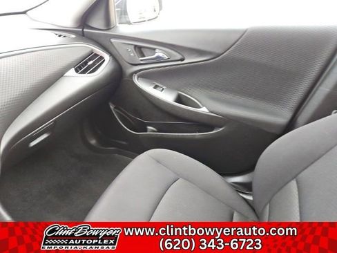 Used 2023 Chevrolet Malibu LT image 21