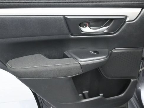 Used 2018 Honda CR-V LX image 2